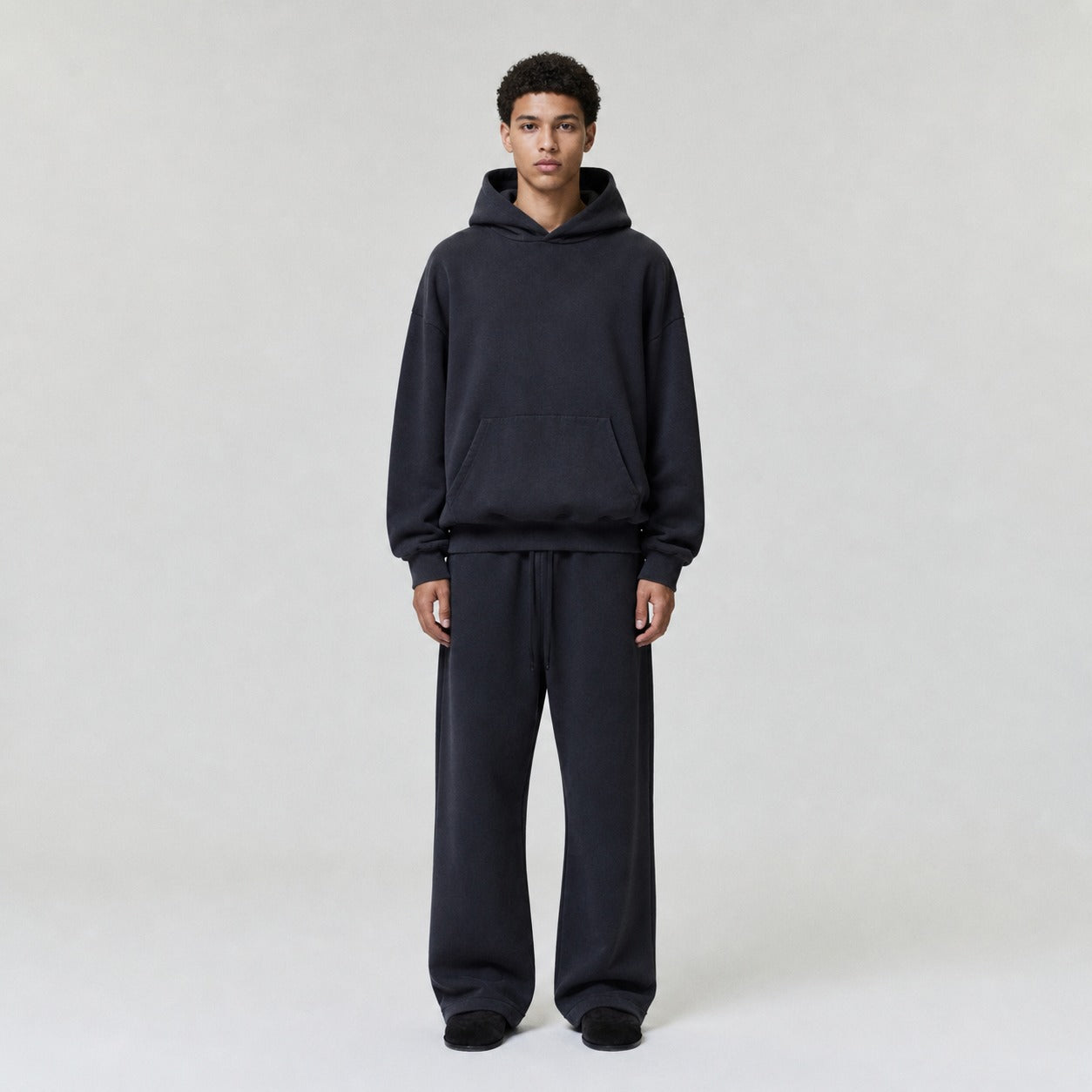 Hoodie Oversize — Noir Délavé